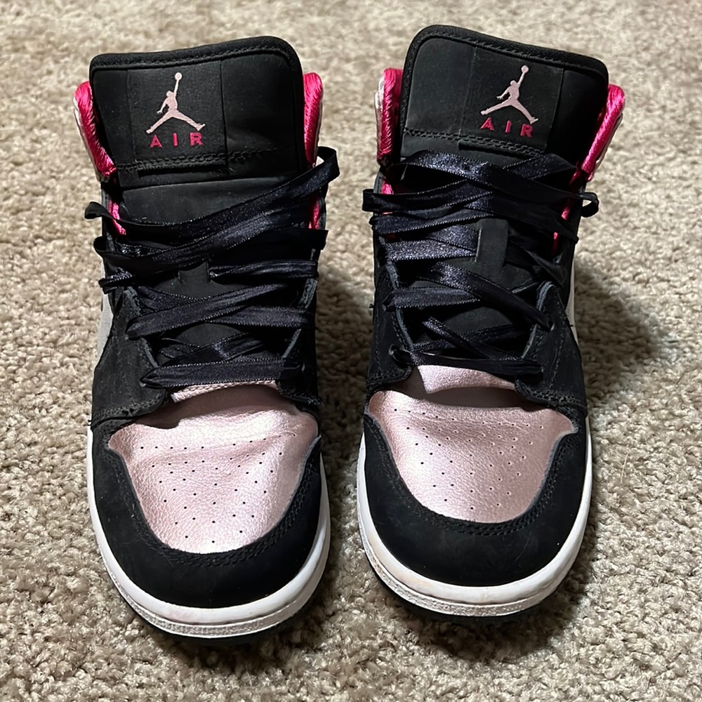 Air Jordan’s Youth size 6